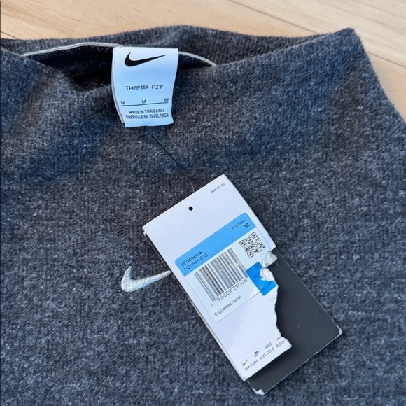 Nike Therma-FIT-Center Swoosh Women's Mock-Neck Training Top Sweatshirt-New-M - Picture 4 of 7